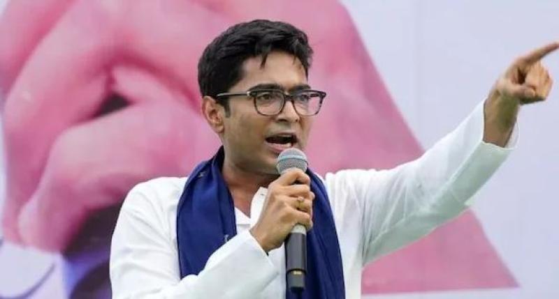 कोलकाता रेप और हत्या मामले में बवाल, टीएमसी सांसद की बेटी को बलात्कार की धमकी पर बाल अधिकार आयोग ने लिया संज्ञान