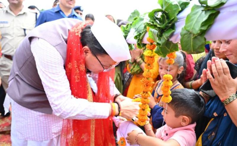 मुख्यमंत्री धामी ने श्री कांगुड़ा नागराज मंदिर पुनर्स्थापना जागरण समारोह में किया प्रतिभाग 
