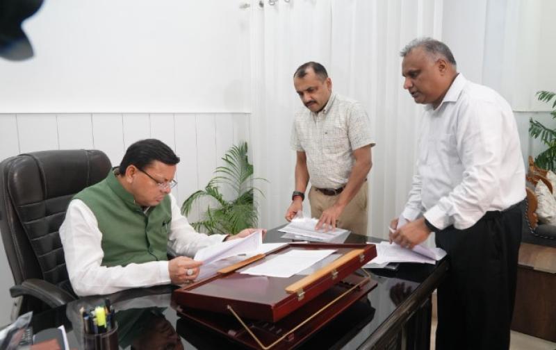 प्रदेश में डेमोग्रेफी चेंज, धर्मान्तरण, लव जिहाद प्रकरणों पर जल्द होगी कार्रवाई- सीएम धामी