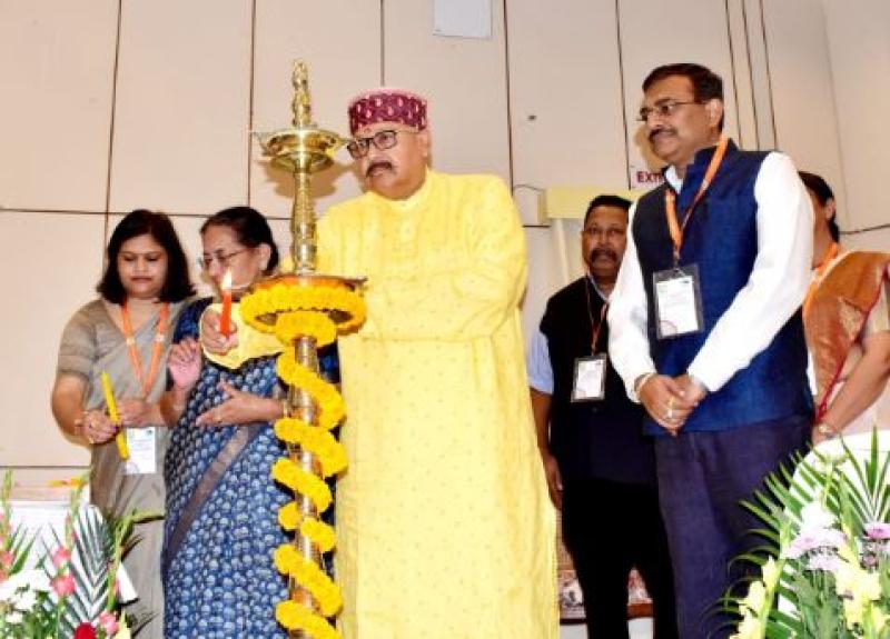 जल स्रोतों में जल उपलब्धता के लिए "स्प्रिंगशैड मैनेजमेन्ट प्लान" के तहत होगा कार्य- महाराज