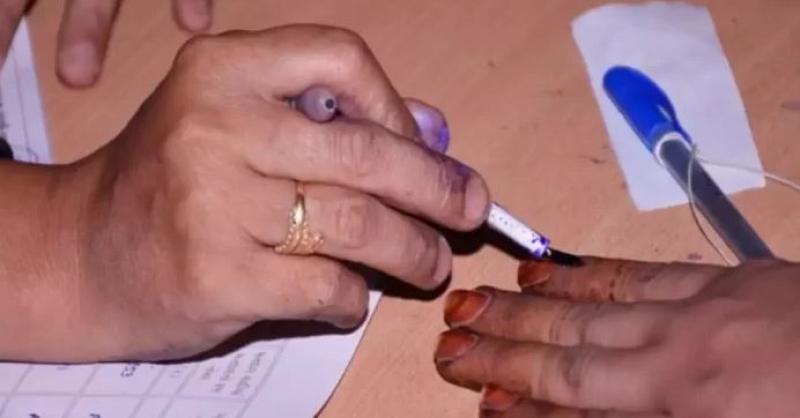 त्योहारों के चलते चुनाव आयोग ने यूपी, पंजाब और केरल में उपचुनाव की बदली तारीख