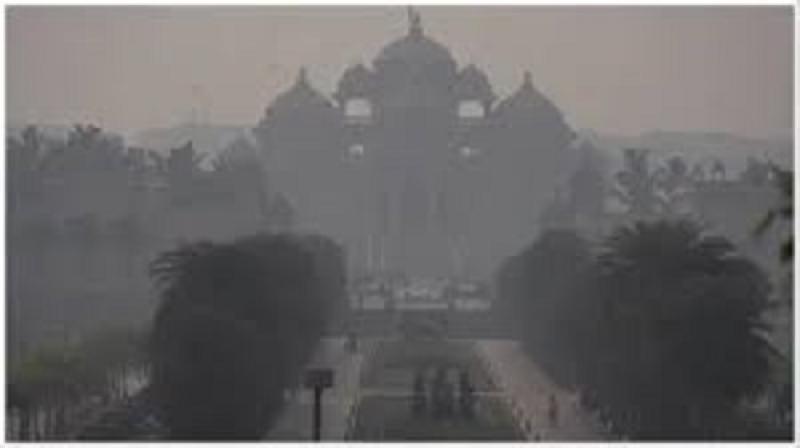 दिल्ली- एनसीआर में वायु प्रदूषण चरम पर, एयर क्वालिटी इंडेक्स ‘गंभीर’ श्रेणी में पहुंचा