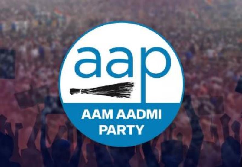 आप पार्टी ने पूर्व प्रधानमंत्री को महान अर्थशास्त्री और ईमानदार नेता बताते हुए भारत रत्न दिए जाने की मांग की 