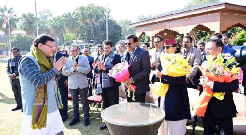 नये साल में उत्तराखण्ड को मजबूत संकल्प के साथ आगे ले जाएंगे- सीएम