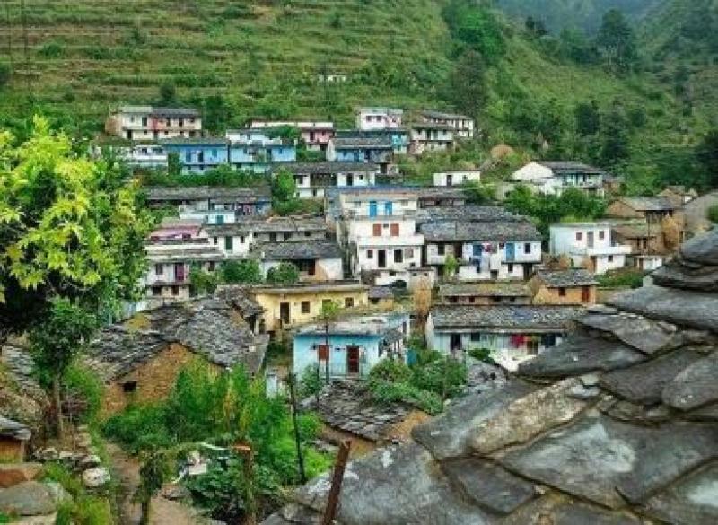 देश दुनिया में उत्तराखण्ड मूल के प्रवासियों में गांवों को गोद लेने की होड़