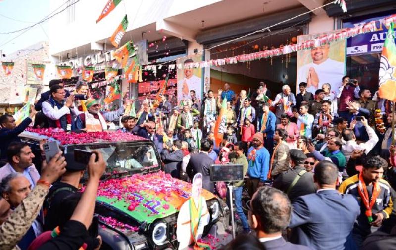 मुख्यमंत्री धामी ने दिल्ली विधानसभा चुनाव प्रचार में झोंक दी अपनी पूरी ताकत