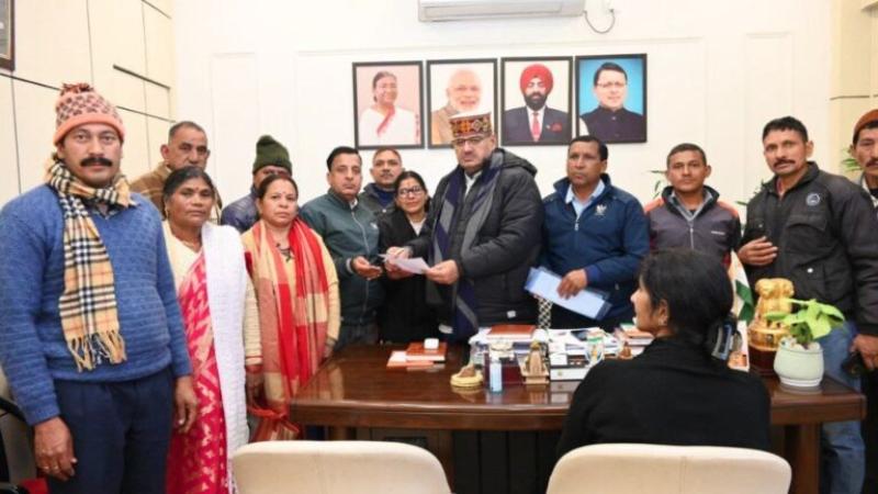 कृषि सहायकों ने कृषि मंत्री गणेश जोशी से की मुलाकात, मानदेय बढ़ोतरी और अन्य सुविधाओं की मांग की