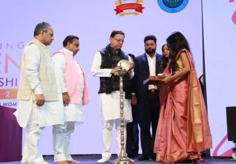 मुख्यमंत्री धामी ने 'डायरेक्ट सेलिंग महिला उद्यमिता समिट 2025' में किया प्रतिभाग 