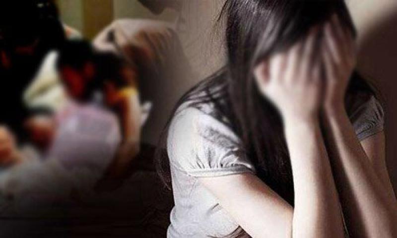 23 युवकों ने अलग-अलग जगह ले जाकर युवती के साथ किया गैंगरेप 
