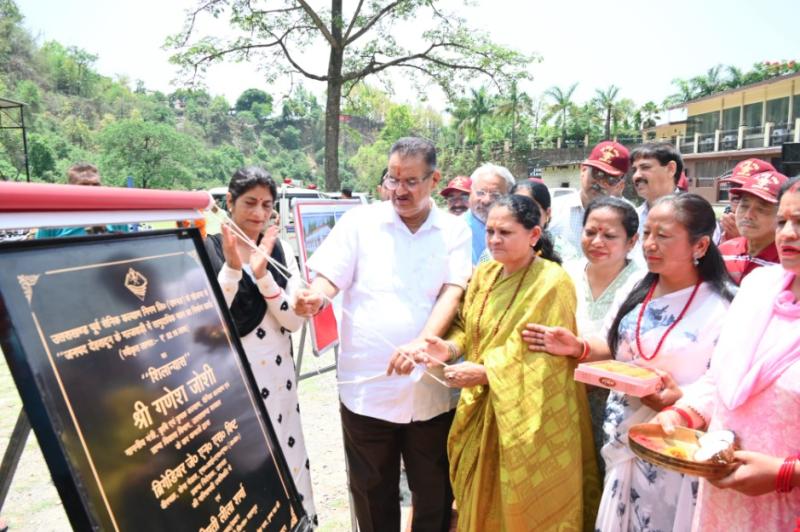 कैबिनेट मंत्री गणेश जोशी ने गल्जवाड़ी में 92 लाख की लागत से बनने वाले सामुदायिक भवन का किया शिलान्यास