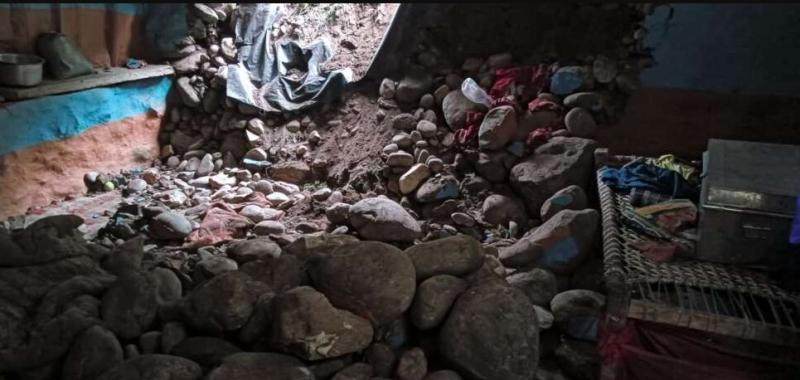 उत्तरकाशी में दर्दनाक हादसा, दीवार गिरने से एक ही परिवार के चार लोगों की मौत