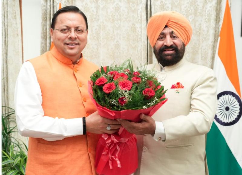 मुख्यमंत्री धामी ने राज्यपाल से की शिष्टाचार भेंट