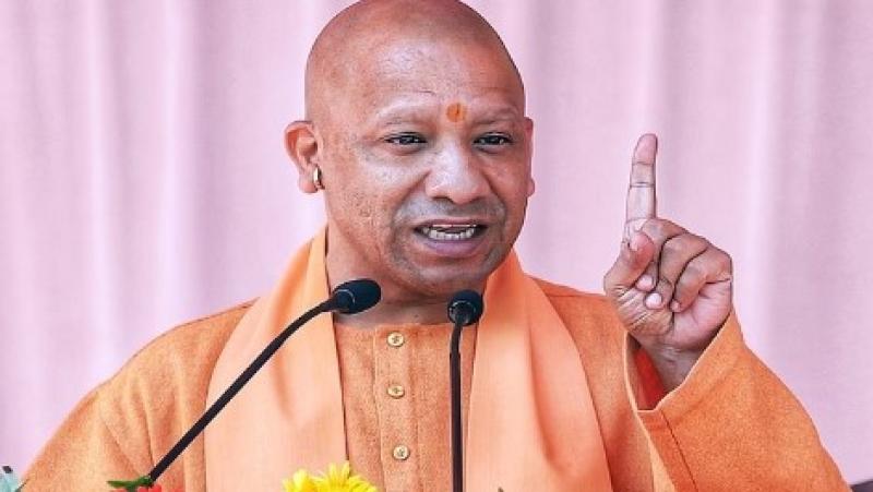 कांवड़ियों को "उपद्रवी" और "आतंकवादी" कहना भारत की परंपरा और आस्था का अपमान- सीएम योगी