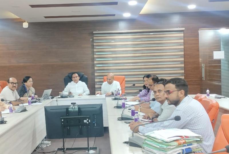 दून विश्वविद्यालय में स्थापित होगा हिन्दू अध्ययन केन्द्र- डॉ. धन सिंह रावत