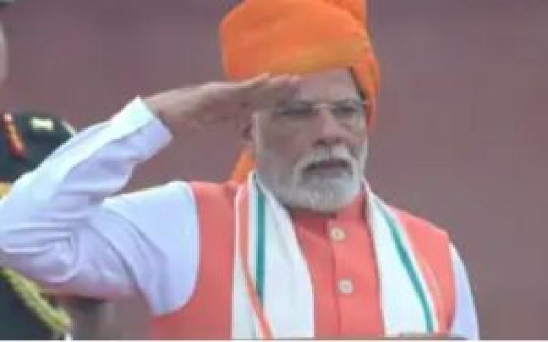लाल किले से 103 मिनट का संबोधन, अंतरिक्ष से लेकर रोजगार तक पीएम मोदी के बड़े ऐलान
