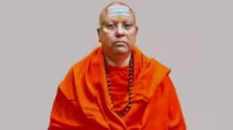 बाबा चैतन्यानंद का पर्दाफाश: फर्जी UN कार्ड, अश्लील हरकतें और अरबों की साजिश