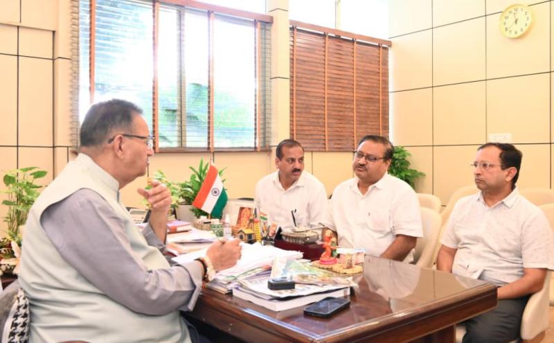 मंत्री जोशी ने प्रभावित क्षेत्रों में त्वरित पुनर्निर्माण के दिए निर्देश