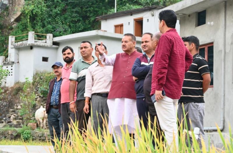 कैबिनेट मंत्री गणेश जोशी ने मसूरी के आपदा प्रभावित क्षेत्रों का किया निरीक्षण
