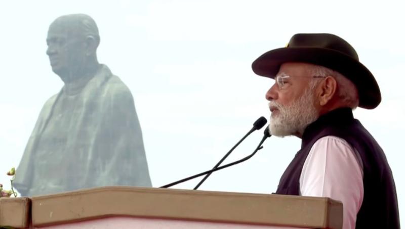 सरदार पटेल के आदर्शों पर चलना ही सच्ची श्रद्धांजलि- पीएम मोदी