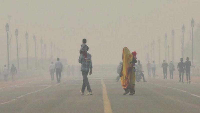 दिल्ली फिर बनी गैस चैंबर, लगातार तीसरे दिन हवा ‘गंभीर’ श्रेणी में