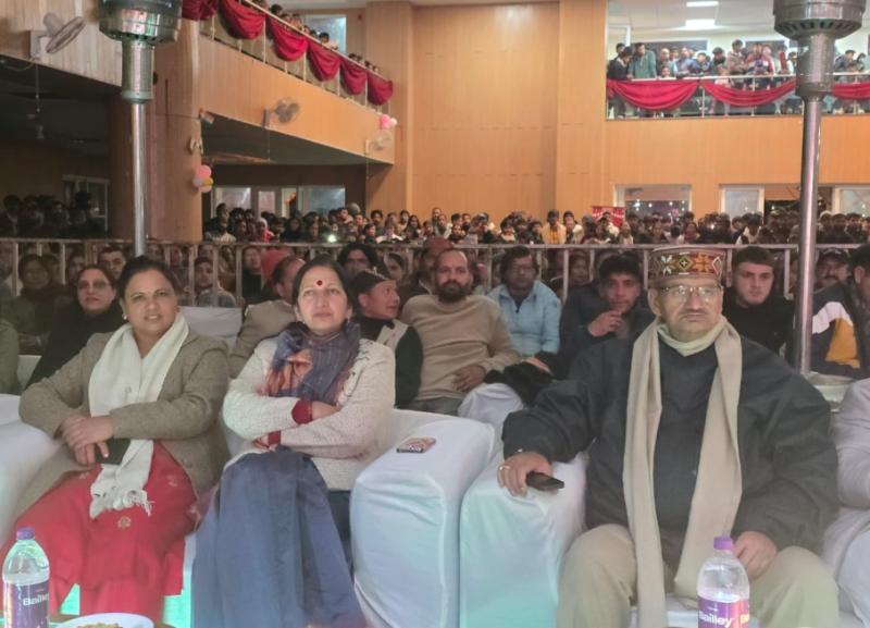 मसूरी विंटरलाइन कार्निवाल–2025 का भव्य समापन, कैबिनेट मंत्री गणेश जोशी हुए शामिल