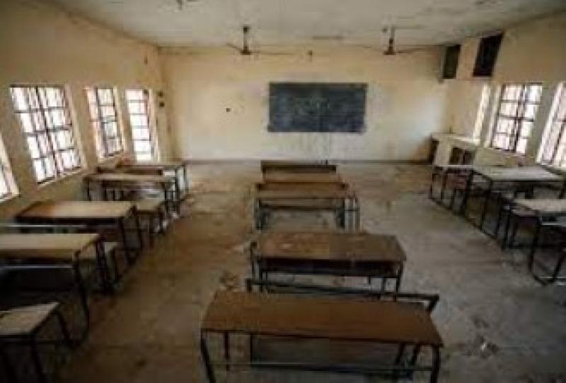 प्रदेश में सरकारी स्कूलों पर संकट: हजारों विद्यालयों में सिमटती छात्र संख्या