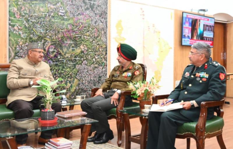 गढ़ी कैंट में सेना अधिकारियों से मिले गणेश जोशी, थल सेना दिवस की दी शुभकामनाएं