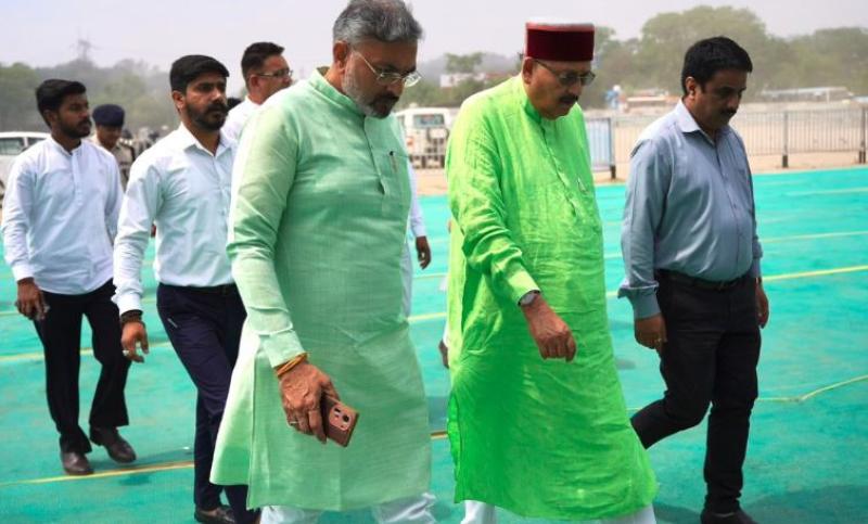 कैबिनेट मंत्री सतपाल महाराज ने ऋषिकुल ग्राउंड स्थित पंजीकरण केंद्र का किया निरीक्षण