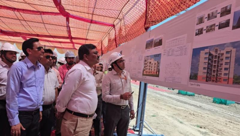 मुख्य सचिव आनन्द बर्द्धन ने निर्माणाधीन सेटेलाइट एम्स का किया स्थलीय निरीक्षण