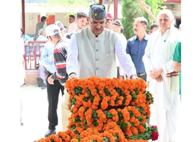 सैनिक कल्याण मंत्री गणेश जोशी ने सेवानिवृत्त ब्रिगेडियर मुकेश जोशी को दी श्रद्धांजलि