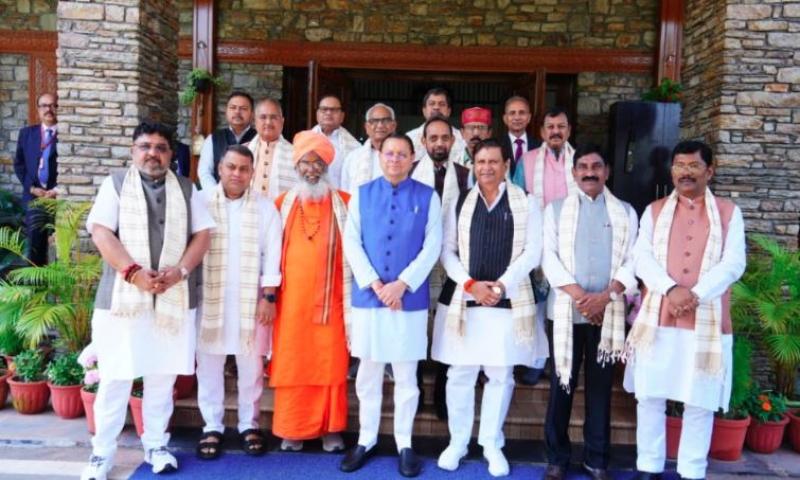 मुख्यमंत्री धामी से ओबीसी वेलफेयर पार्लियामेंट्री कमेटी के प्रतिनिधिमंडल ने की भेंट