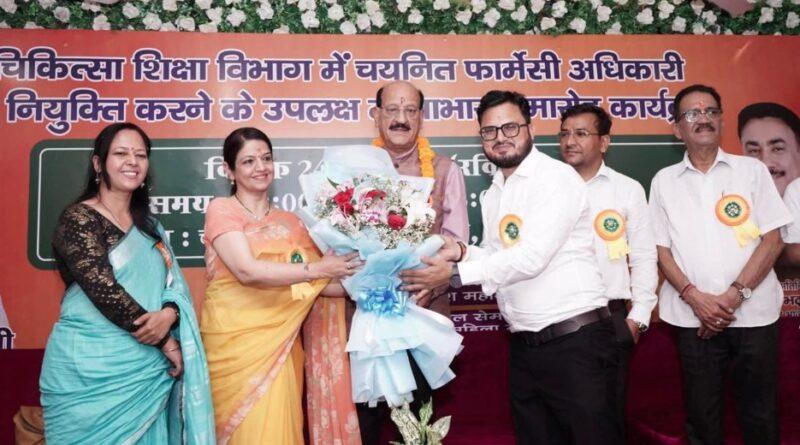 लंबित स्वास्थ्य उपकेंद्रों के 391 पदों को कैबिनेट में लाकर जल्द पुनर्जीवित करने की मांग