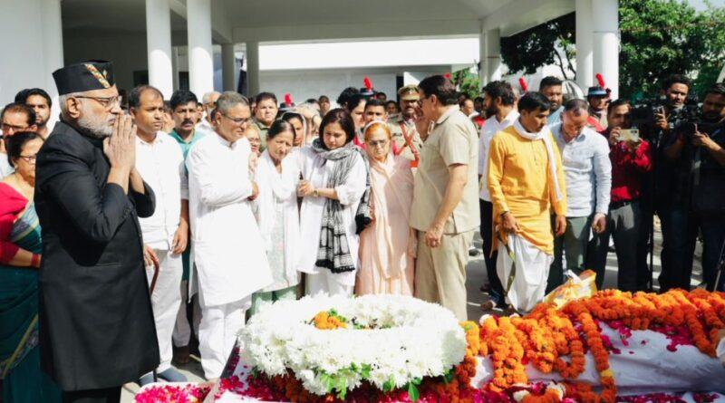 पूर्व सीएम खंडूड़ी के निधन पर उपराष्ट्रपति ने जताया शोक, आवास पर पहुंच कर दी भावभीनी श्रद्धांजलि