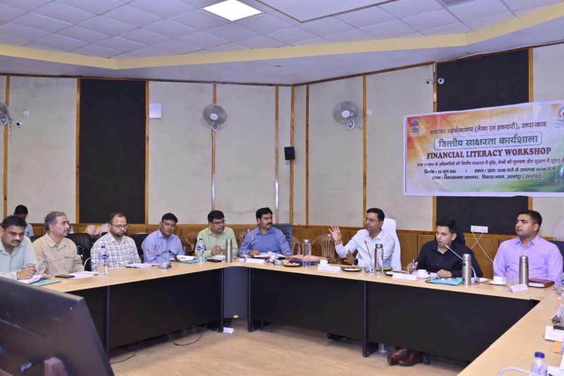 मानसून पूर्व तैयारियों को लेकर प्रभारी सचिव डॉ. पंकज कुमार पांडे ने ली समीक्षा बैठक