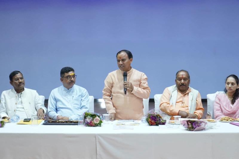 सहकारिता से सशक्त होंगे किसान, युवा और महिलाएंः डॉ. धन सिंह रावत