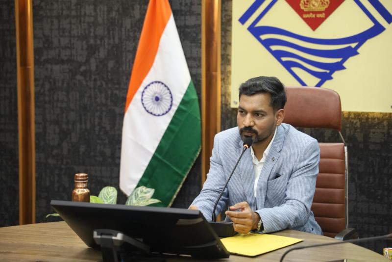 हर पात्र मतदाता का नाम सूची में सुनिश्चित करने के लिए जिला प्रशासन पूरी तरह सक्रिय- डॉ0 आशीष चौहान
