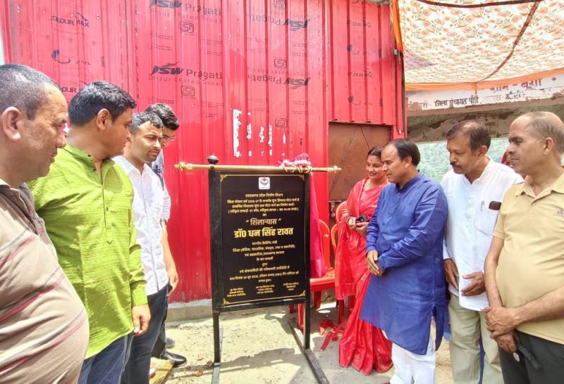 कैबिनेट मंत्री डॉ. धन सिंह रावत ने पाबौ में प्रस्तावित मोटर मार्ग के निर्माण कार्य का किया शिलान्यास
