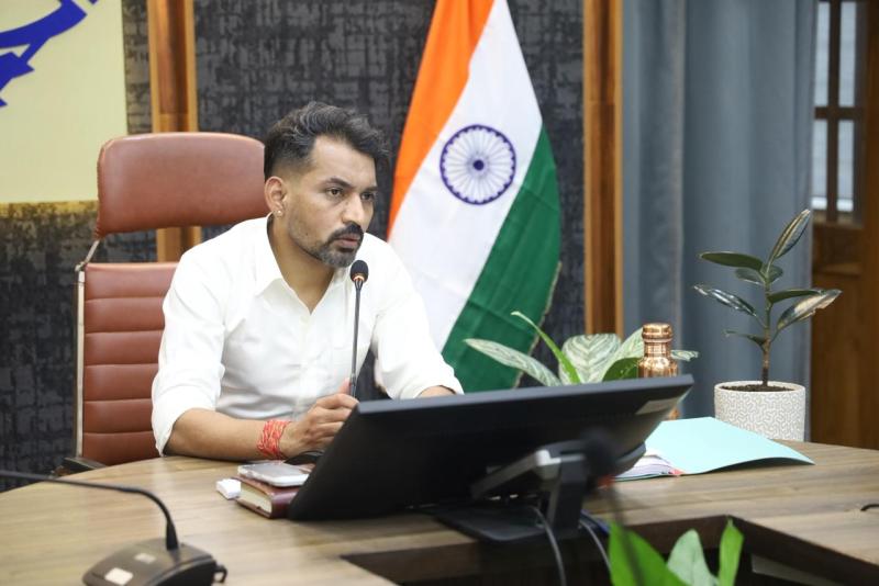 रात्रिकालीन कार्यों को मिली सशर्त अनुमति, लापरवाही पर डीएम का सख्त रुख