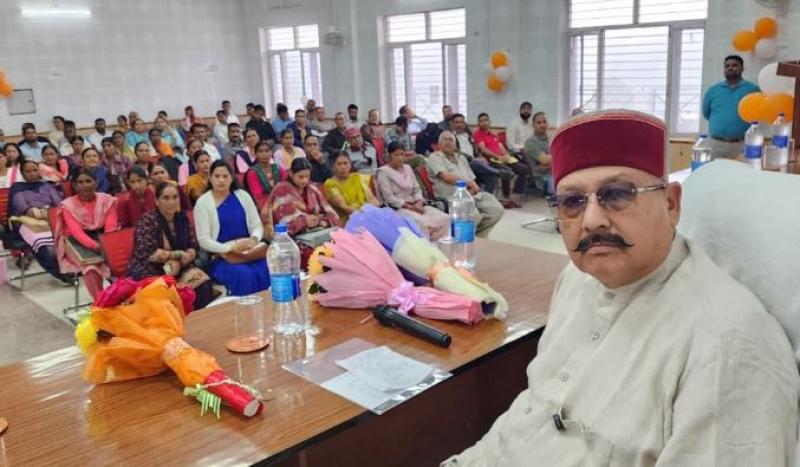 ‘श्रमिक अपने पसीने से प्रदेश के विकास की नई इबारत लिख रहे'- महाराज