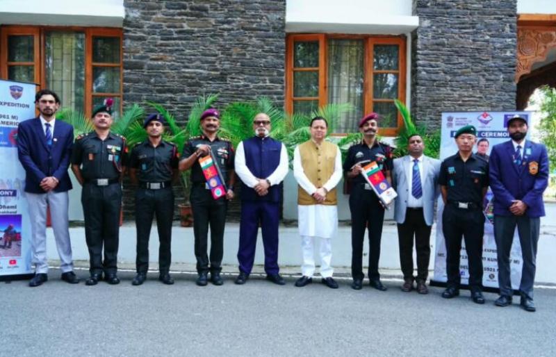 पर्वतारोहियों का साहस, अनुशासन और टीम भावना युवाओं के लिए प्रेरणादायी- मुख्यमंत्री