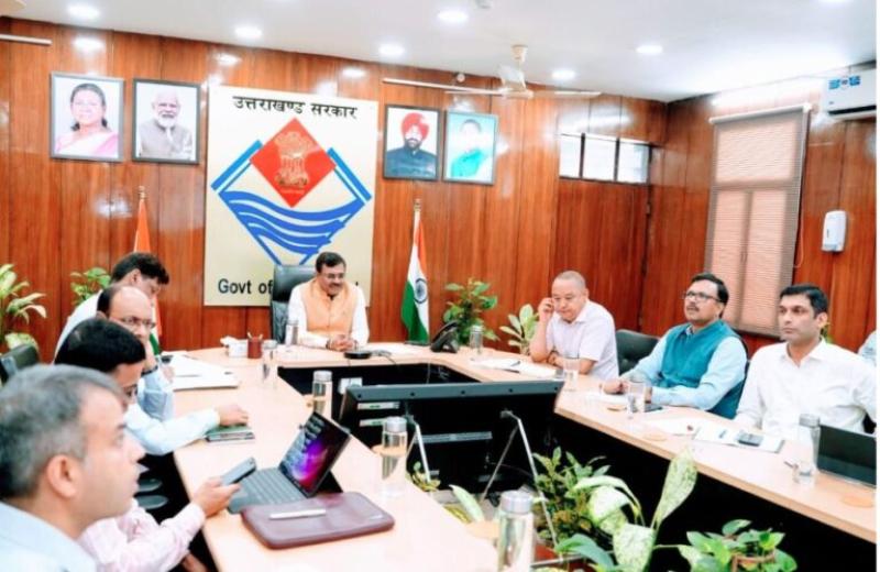 टिहरी झील को ग्लोबल डेस्टिनेषन के रूप में विकसित करने को लेकर मुख्य सचिव ने ली बैठक