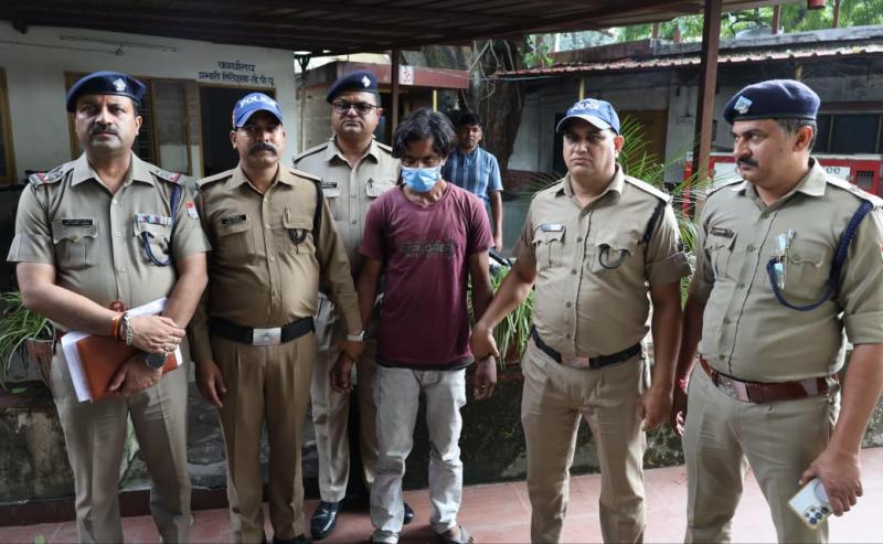 देहरादून के बसंत विहार में नकबजनी का खुलासा, आठ लाख की ज्वैलरी के साथ शातिर चोर गिरफ्तार
