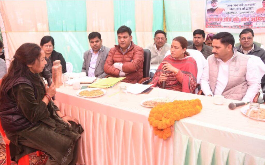 मुख्यमंत्री धामी ने ‘प्रयास बेहतर कल के लिए’ स्मारिका का किया विमोचन