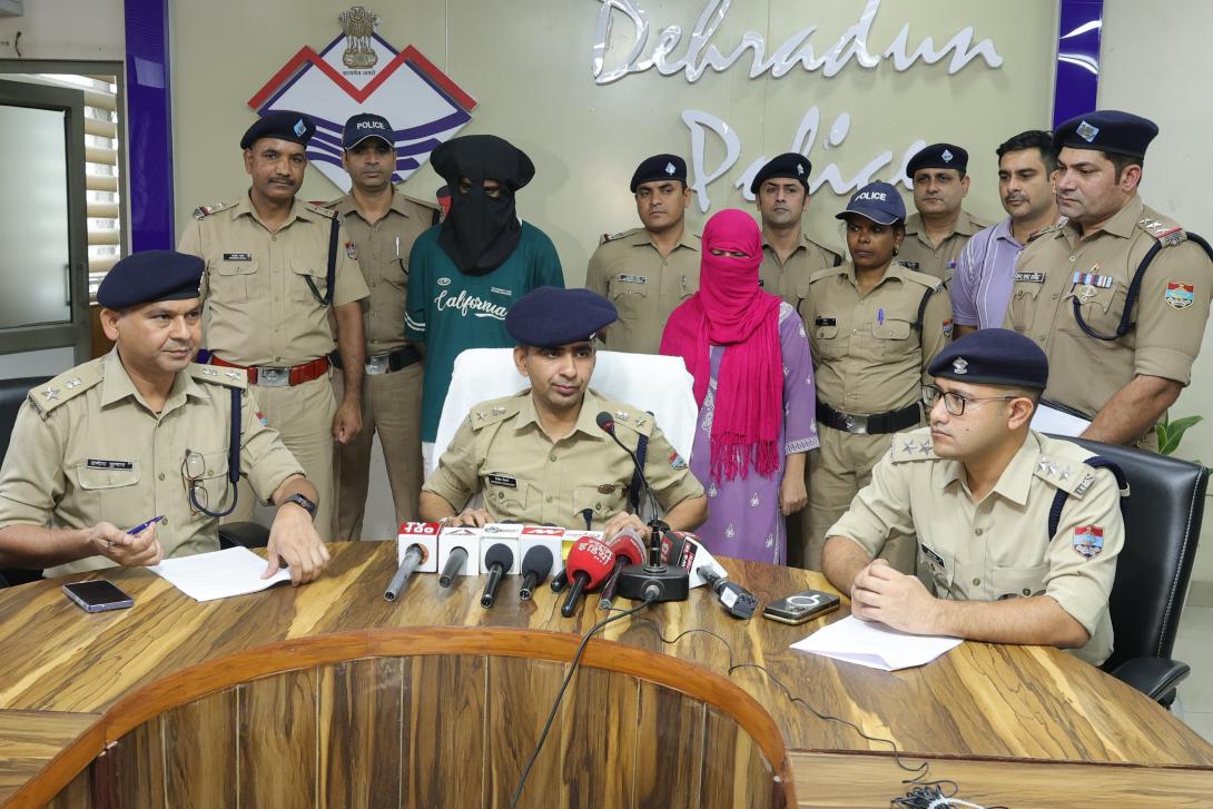 प्रेमिका ने 5 लाख रुपये में दी बैंककर्मी की हत्या की सुपारी, दून पुलिस ने तीन आरोपियों को पकड़ा